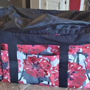Thirty-one large totes  Gently used For  Travele